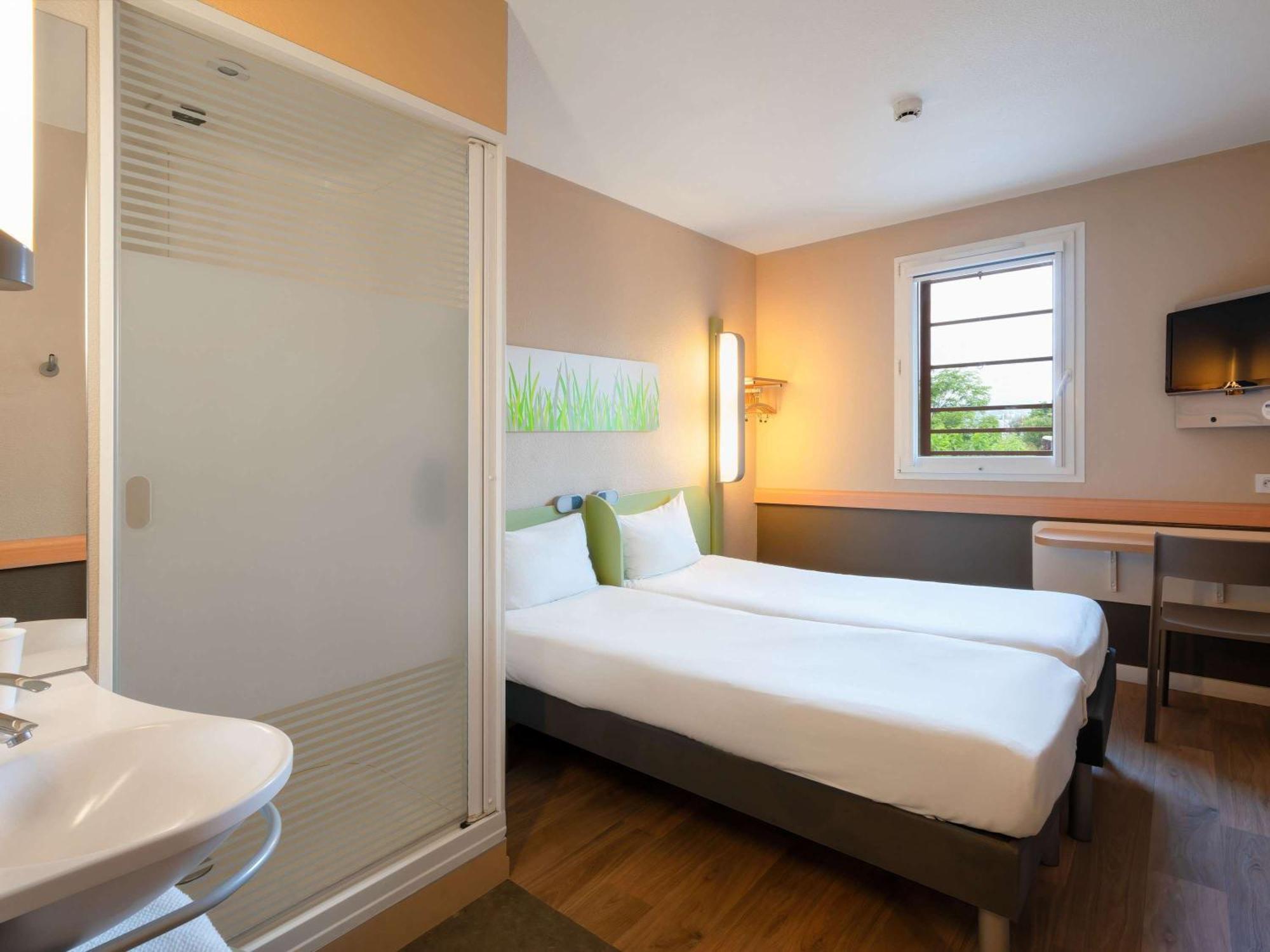 Ibis Budget Manosque Cadarache Eksteriør billede