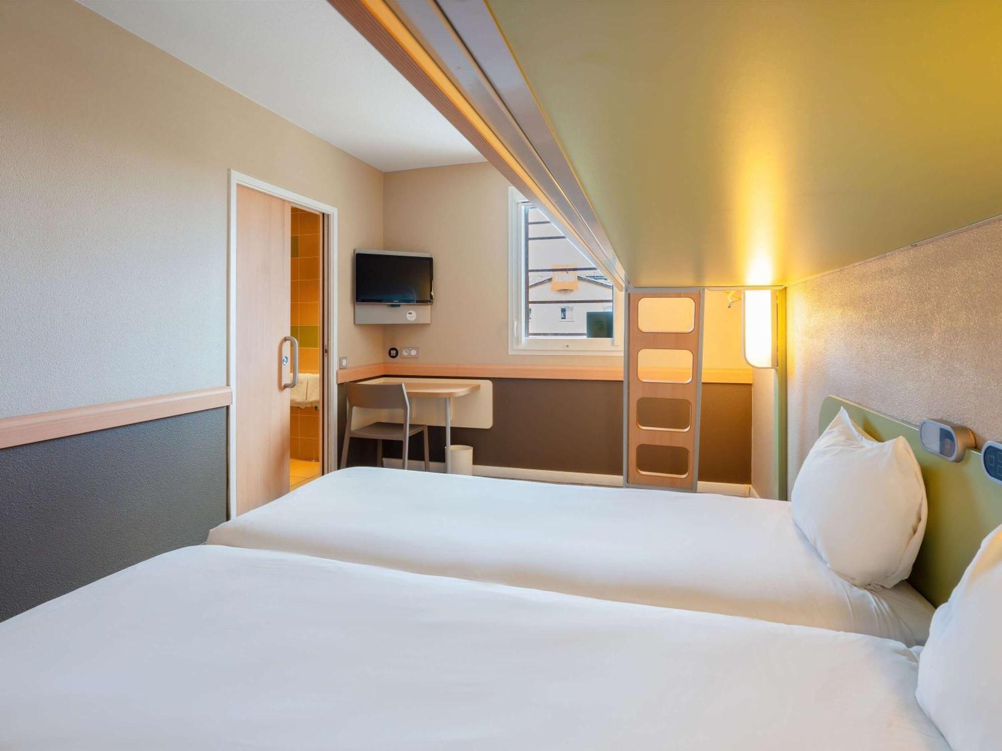 Ibis Budget Manosque Cadarache Eksteriør billede