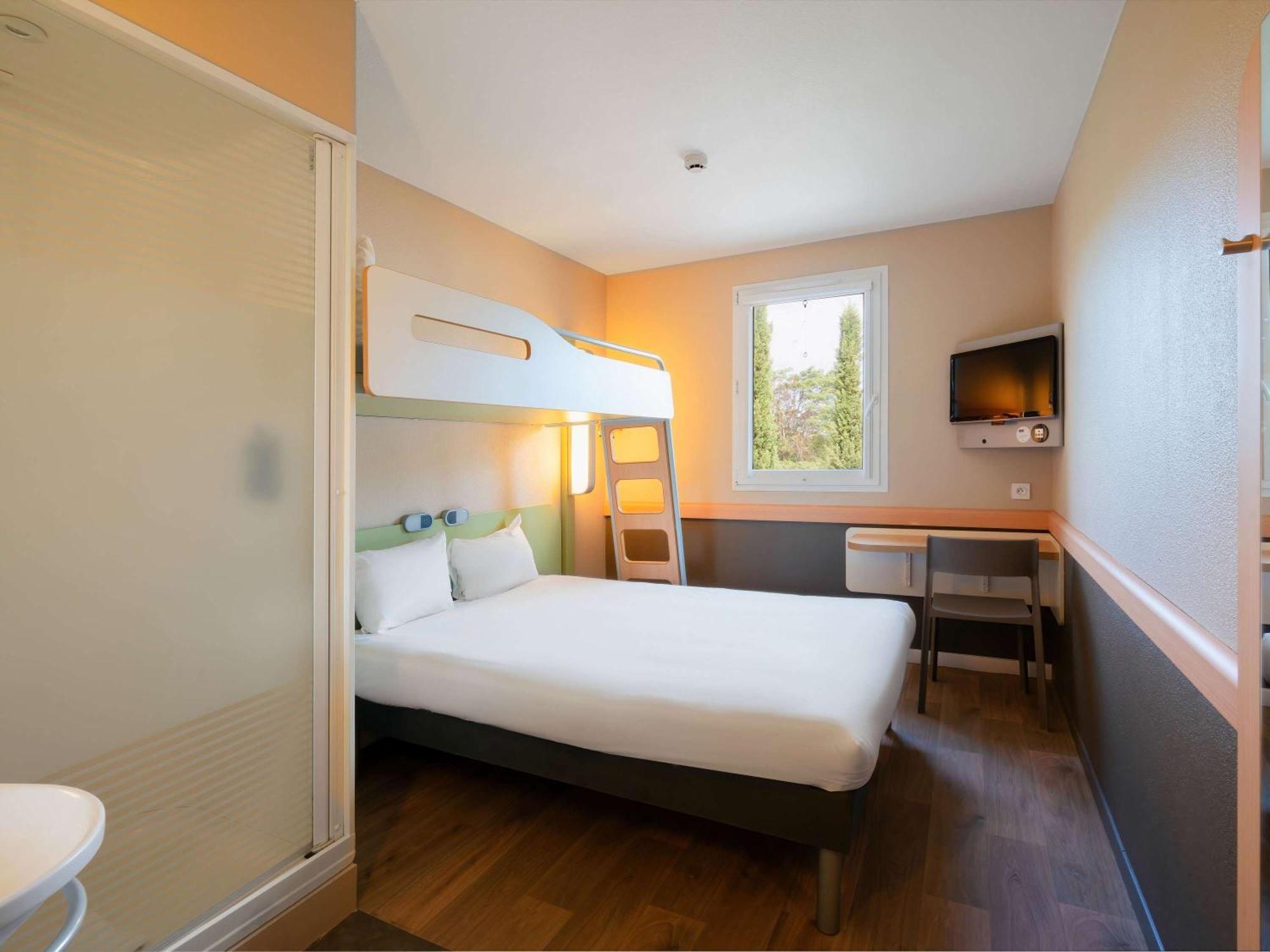 Ibis Budget Manosque Cadarache Eksteriør billede