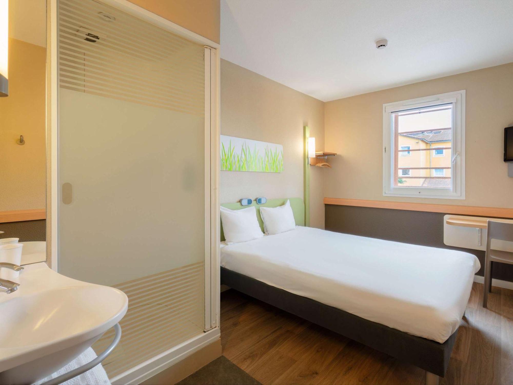 Ibis Budget Manosque Cadarache Eksteriør billede